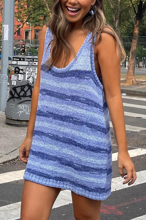 Scoop Neck Sleeveless Color Block Knit Top