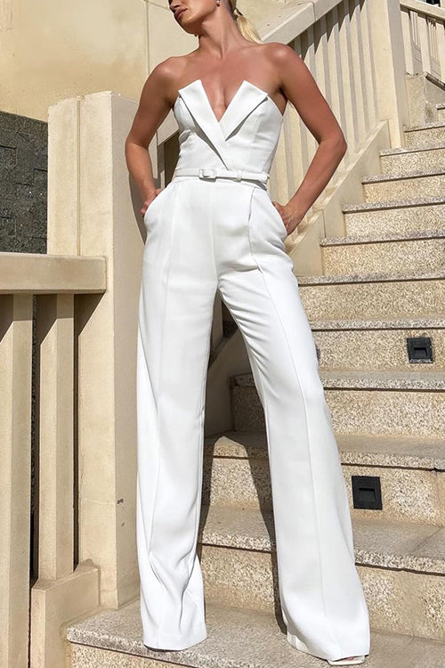 Trägerloser Jumpsuit mit V-Ausschnitt und weitem Bein und Taschen