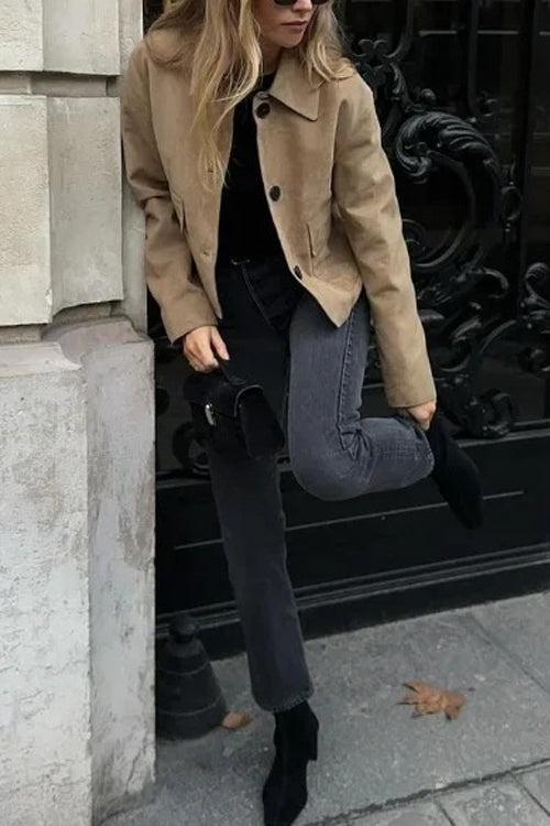 Kurze Jacke aus Wildlederimitat mit Revers und Knopfleiste