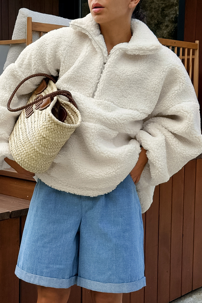 Lässige, einfarbige Oberteile mit Umlegekragen und Reißverschluss an der Tasche