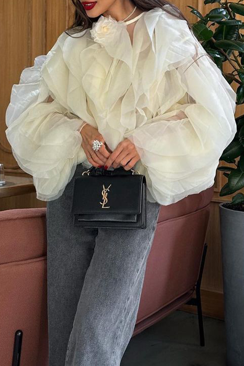 Hauts élégants à col rond en forme de fleur avec lisière irrégulière et couleur unie