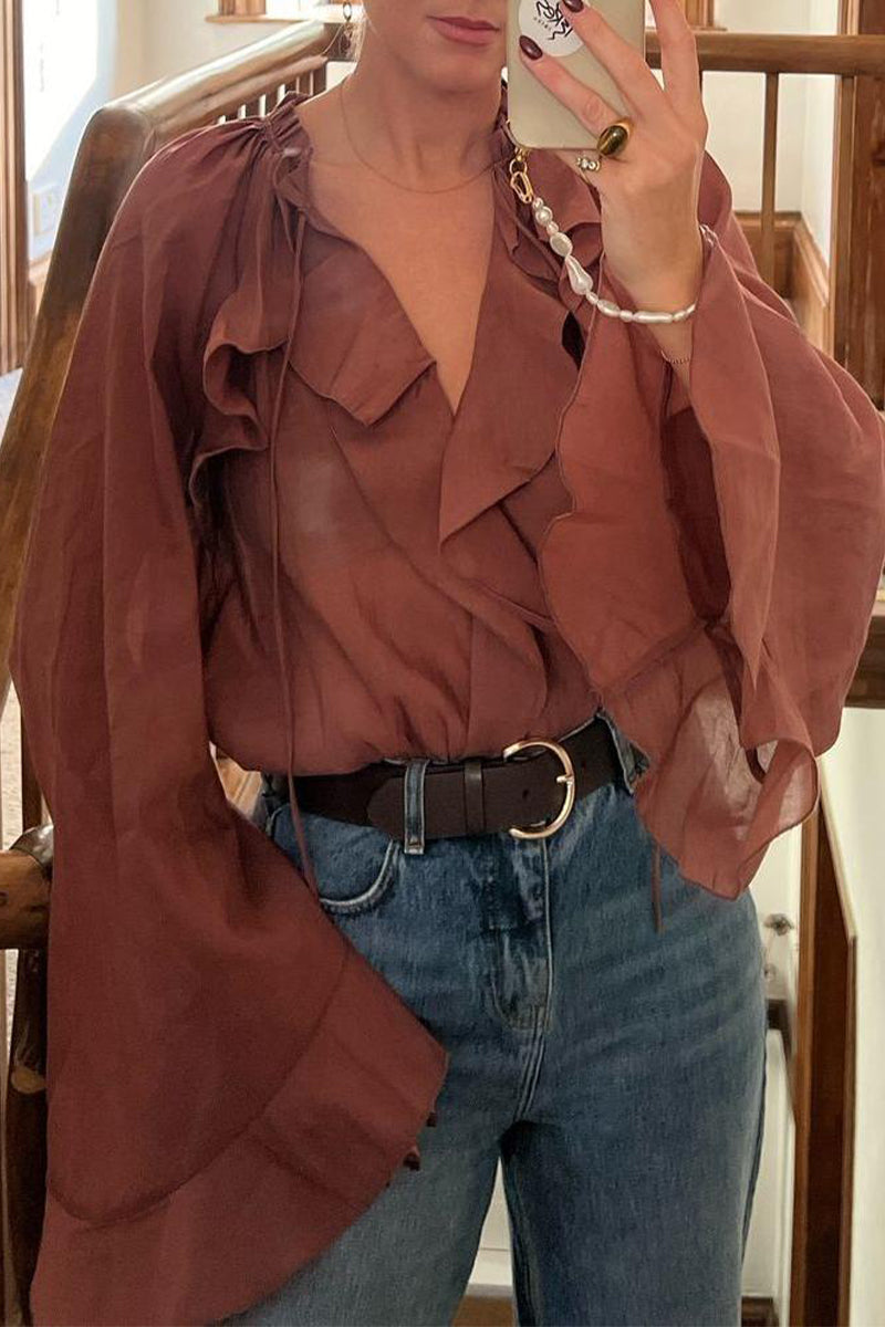 Lässiges, einfarbiges Oberteil mit Volant und V-Ausschnitt und Schnürung