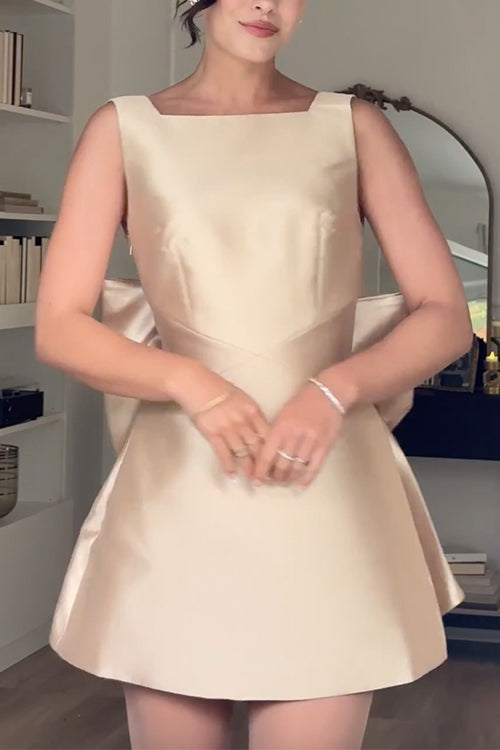 Ärmelloses, rückenfreies Mini-Partykleid aus Satin mit Schleife und Knoten