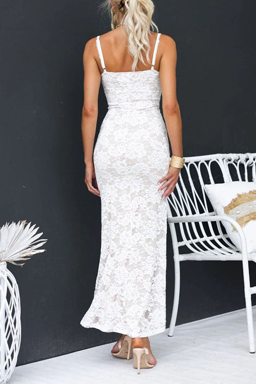 Figurbetontes Maxi-Cremekleid mit Blumenspitze