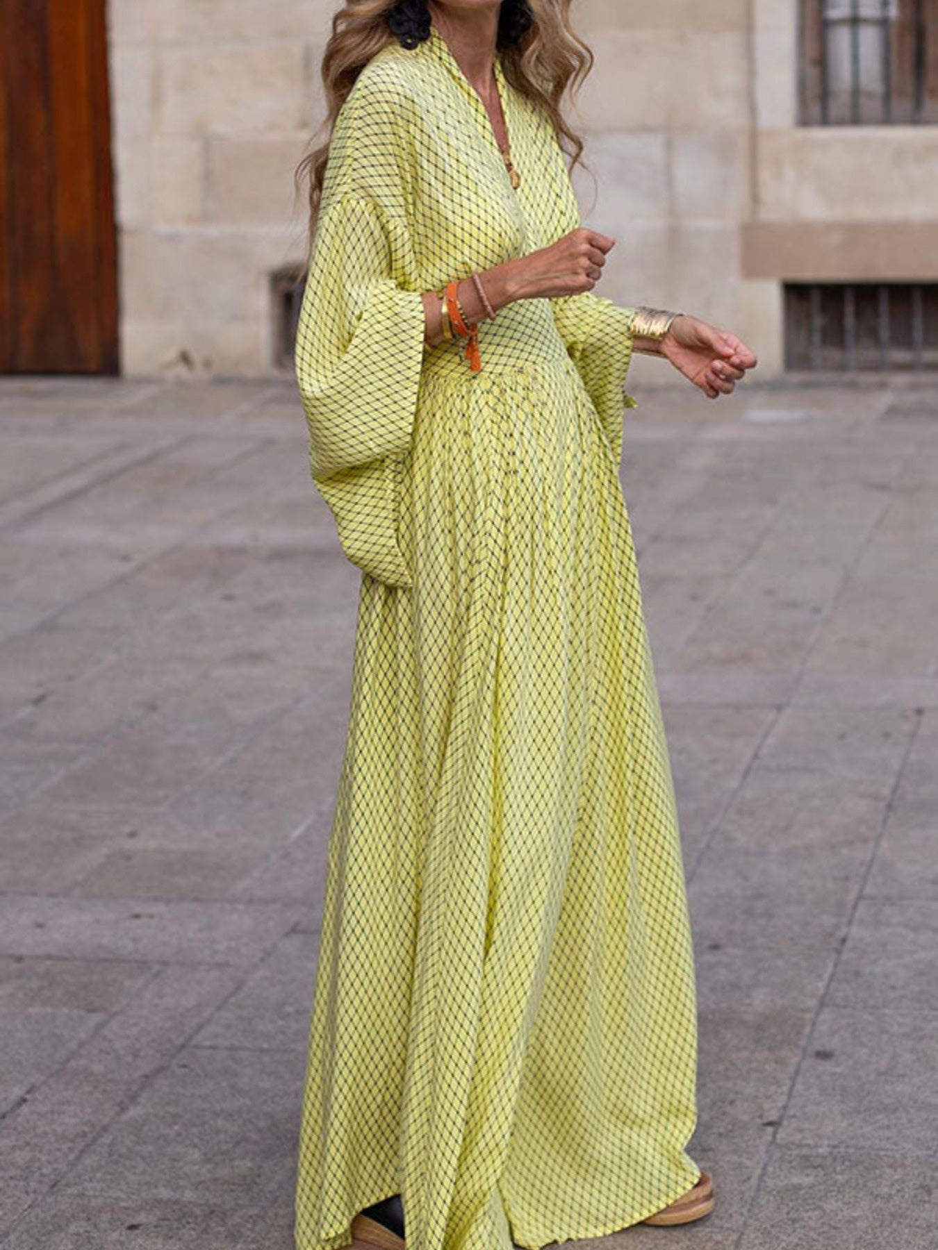 Elegant V-Neck Maxi Dress with Flowy Sleeves