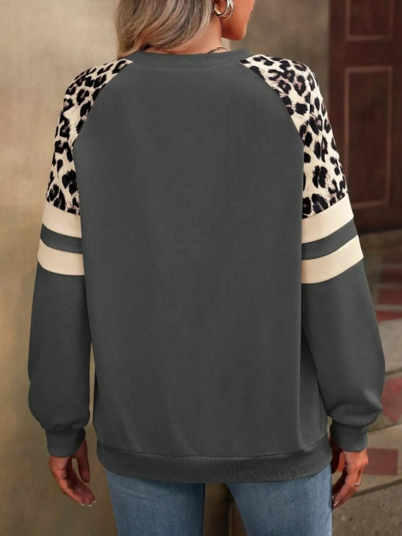 Leopard Round Neck Raglan Sleeve Sweatshirt