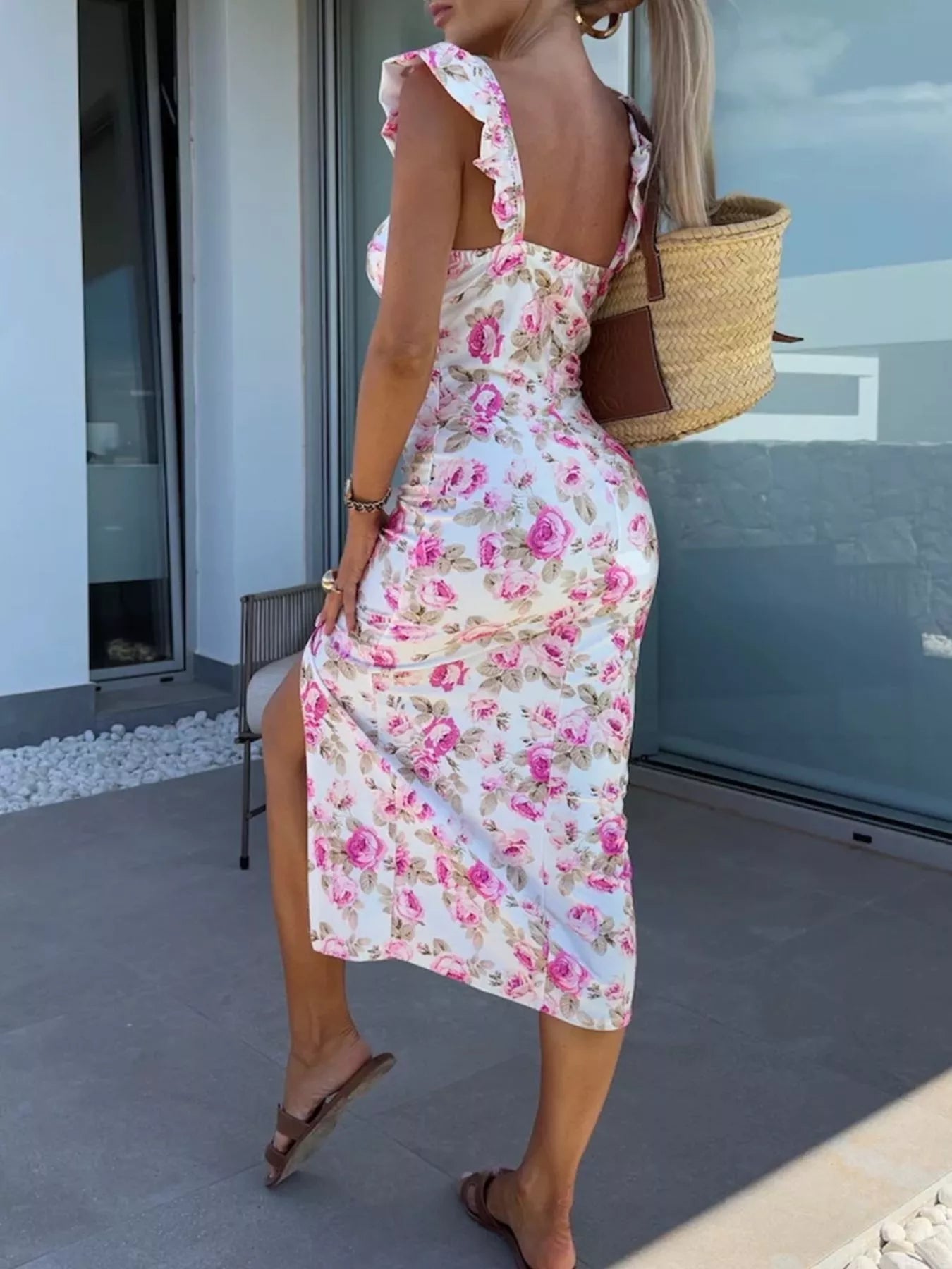 Midi-Kleid mit Schlitz und Herzausschnitt