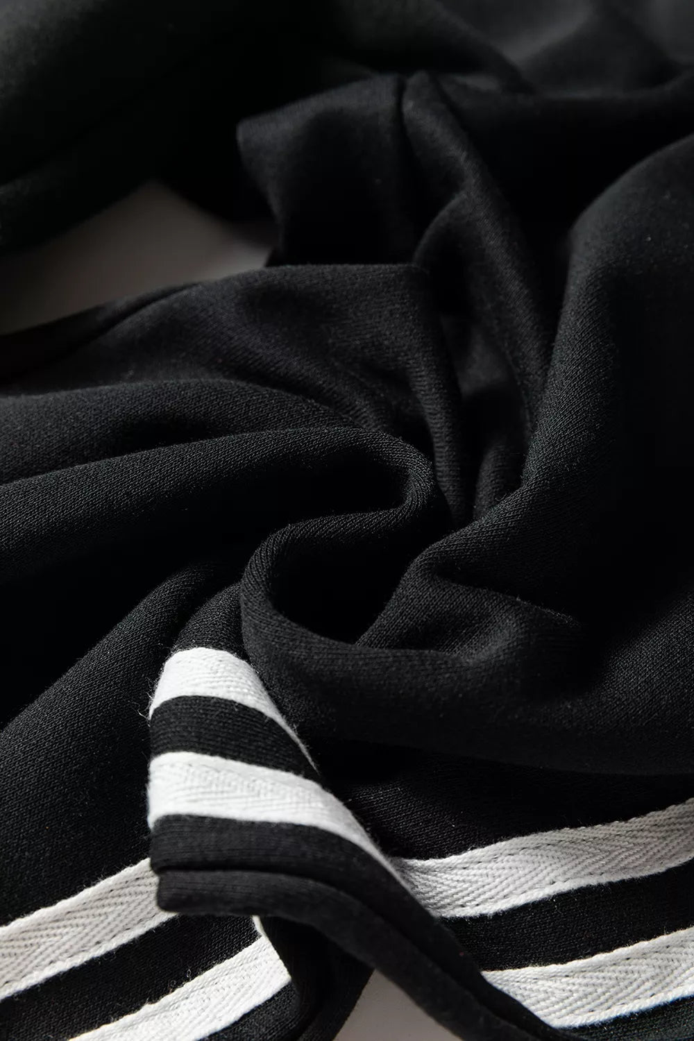 Striped Detail Crewneck Pullover Elastic Sweatpants 2pcs Outfit
