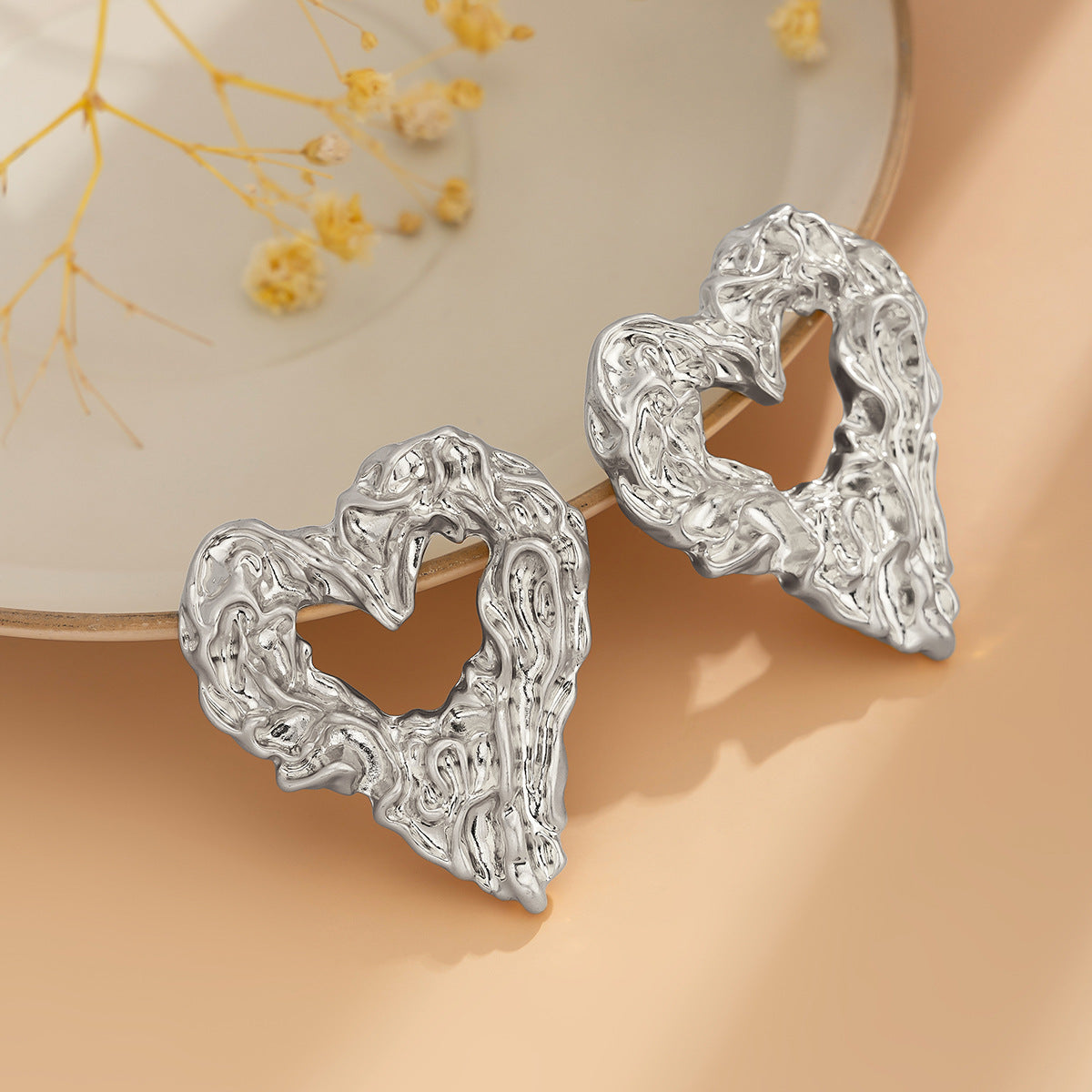 Fashion Metal Love Earrings