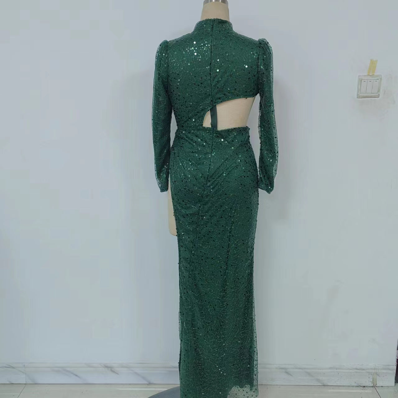 Sexy Sequined Long Sleeved Cocktail Dress