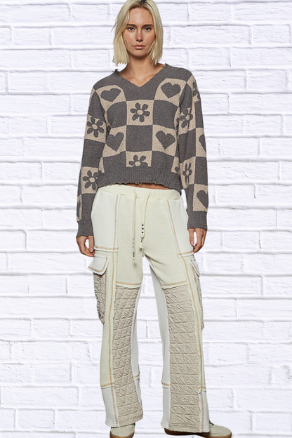 POL V-Neck Heart Pattern Checkered Sweater