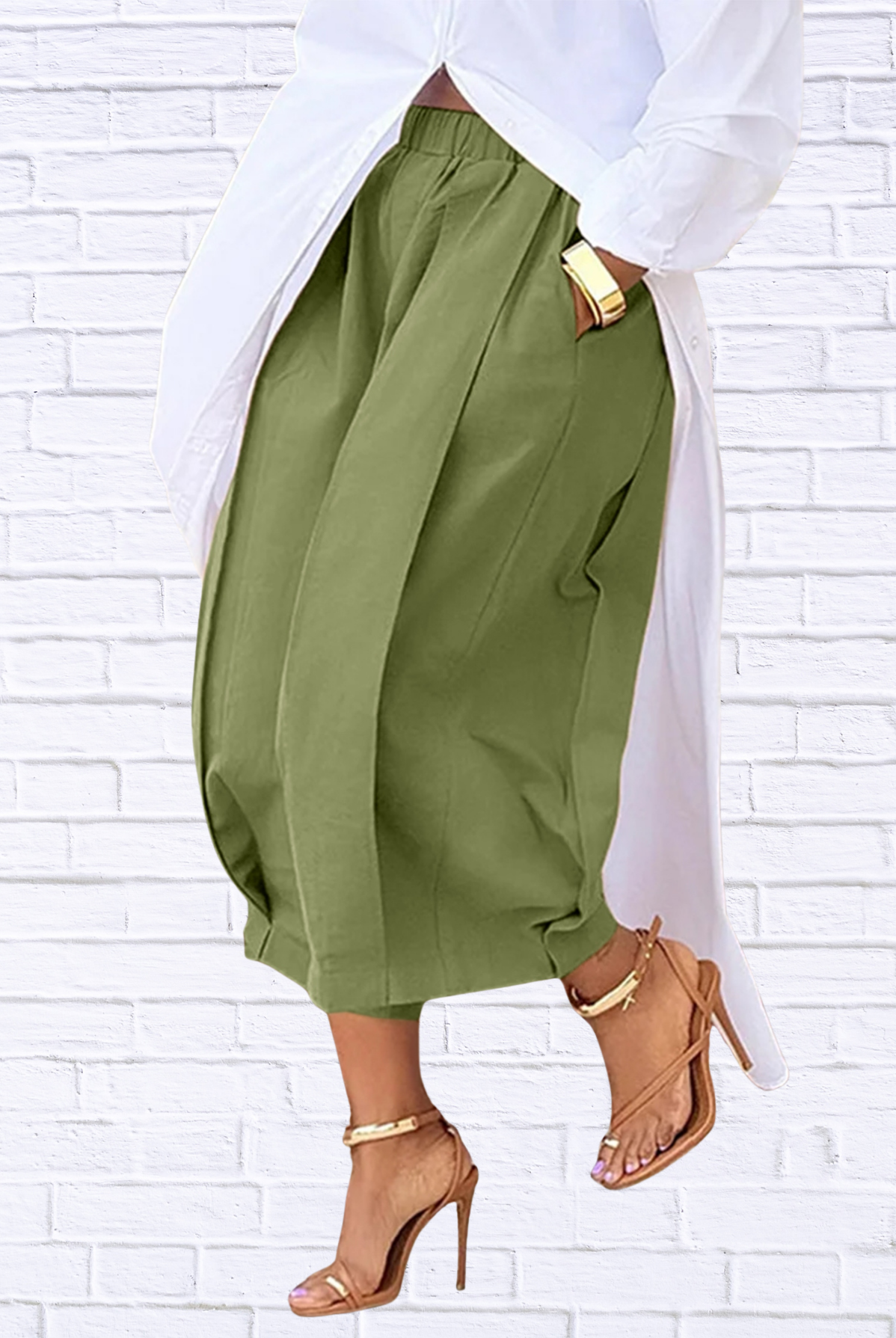 Plus Size Wide Leg Pleated Detail Cropped Pants