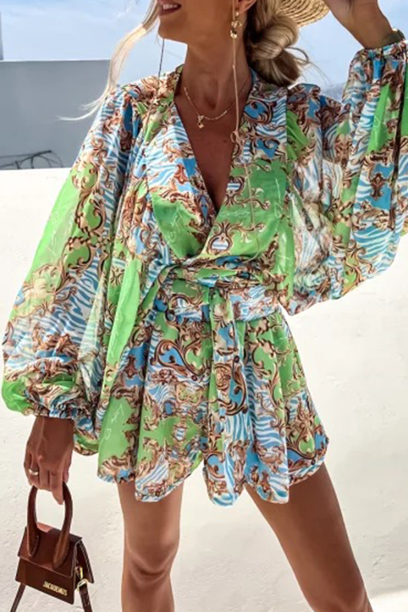 Chic Printed Long Sleeve Knot Top+Slim Shorts Two-piece