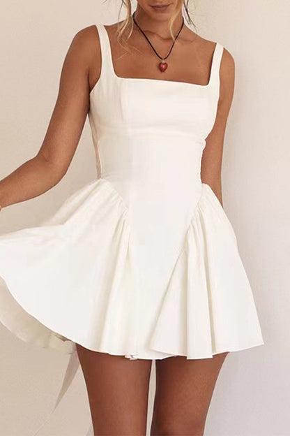 Sweet Simplicity Solid Backless With Bow Square Collar Evening Dresses