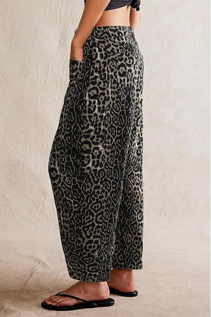 Casual Street Leopard Pocket Mid Waist Loose Denim Jeans