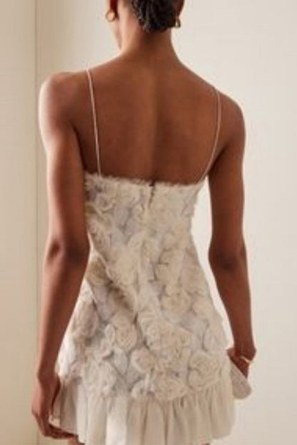 Elegante einfarbige Blumenform-Slingkleider mit U-Ausschnitt