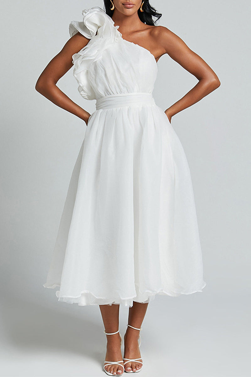 Sexy ärmelloses Kleid in Volltonfarbe mit Rüschen und schrägen Schultern