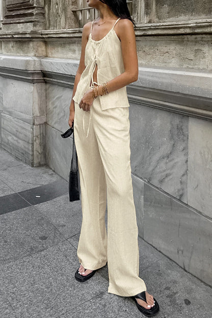 Sexy Zweiteiler mit einfarbigem Neckholder und Taschenriemen-Design