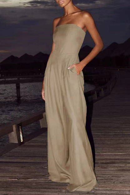 Lässiger, einfarbiger, rückenfreier, trägerloser Overall mit Patchwork-Taschen