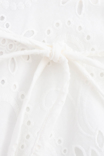 Robe sexy dos nu à cordon de serrage sans manches