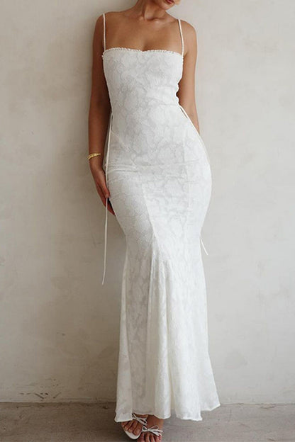 Robe sexy dos nu à bretelles et col carré en queue de poisson