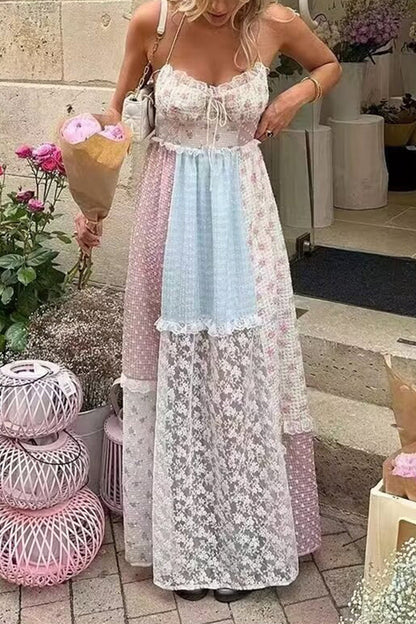 Robe longue élégante à imprimé floral en dentelle avec cordon de serrage et dos nu contrasté