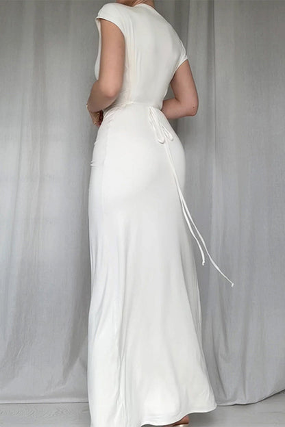 Robe sexy à manches longues et courtes avec fente et col rond