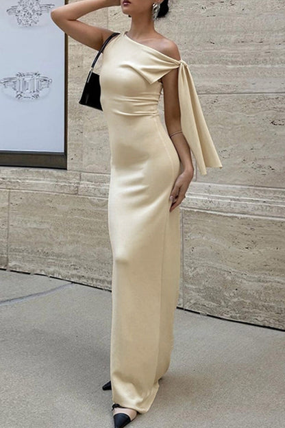 Robe longue sexy à lacets de couleur unie avec épaules inclinées irrégulières