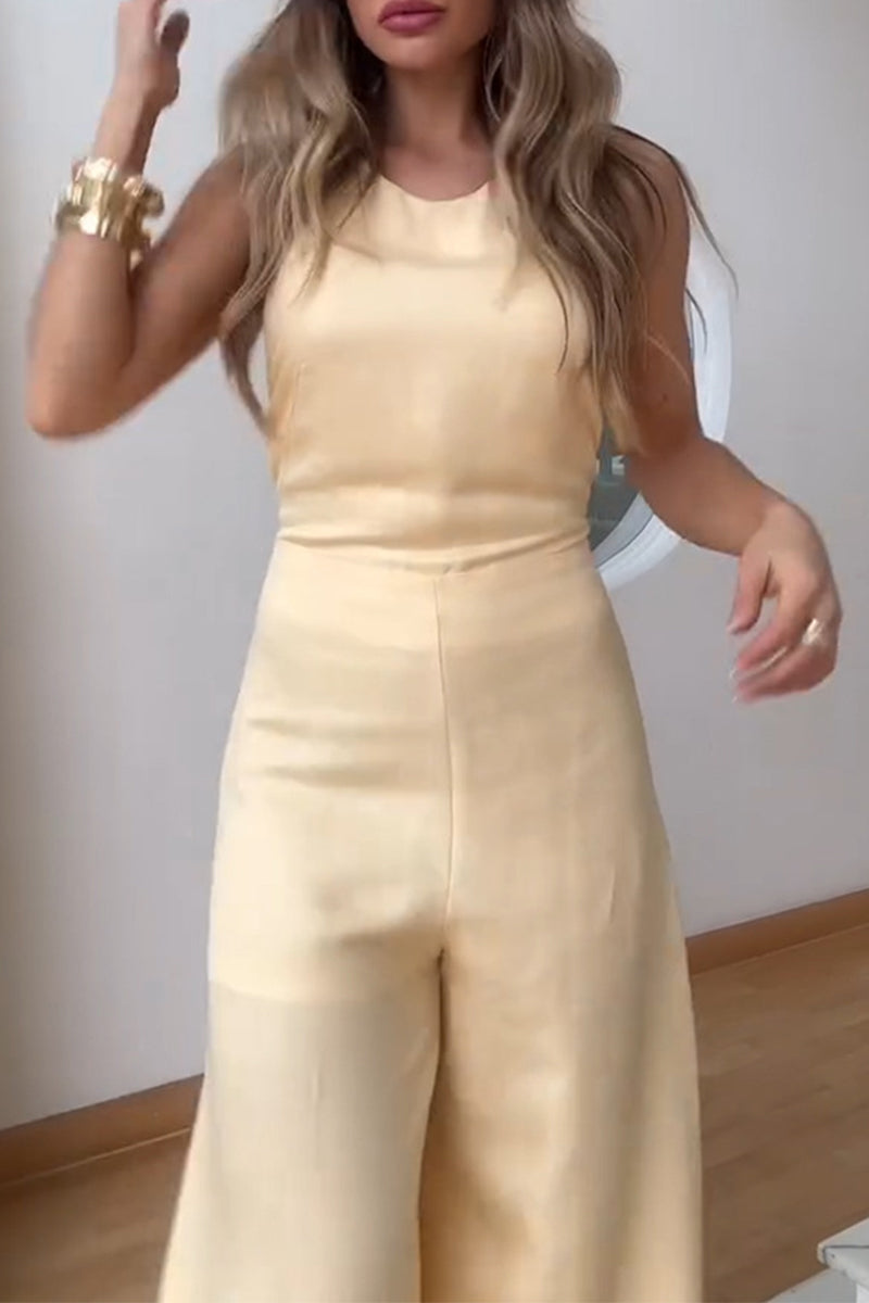 Lässiger, einfarbiger Patchwork-Overall mit Schlitz und O-Ausschnitt