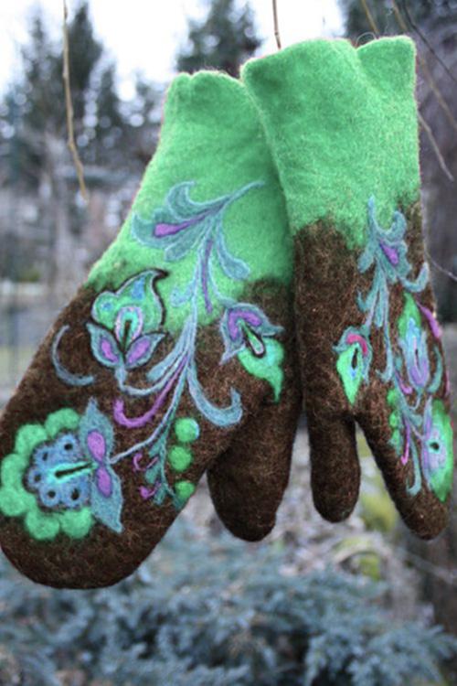 Rosiedress Christmas Gift Embroidery Mittens(5 Colors) Green Onesize