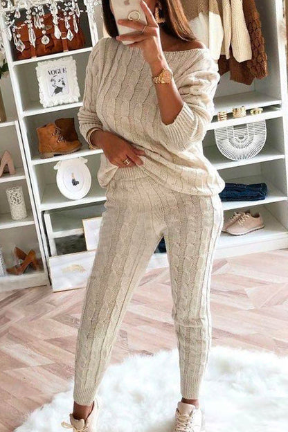 Crewneck Long Sleeve Sweater and Slim Fit Pants Solid Set Cream