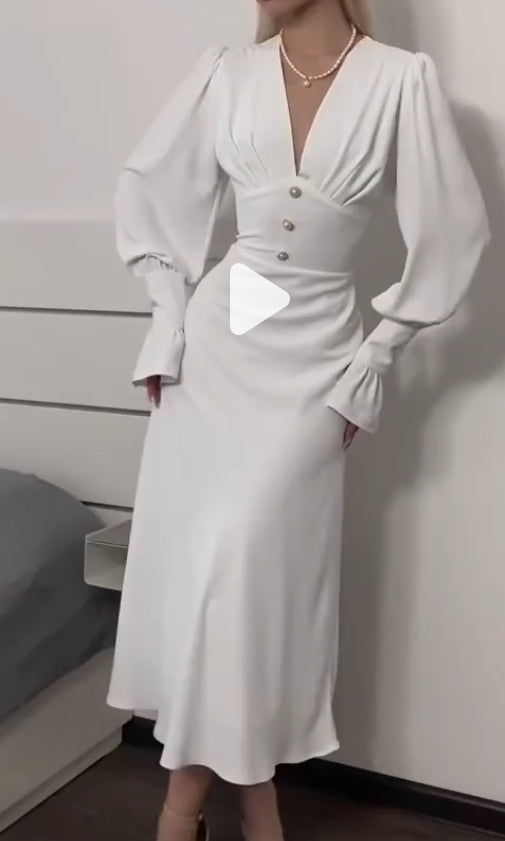 Schlankes, sexy Kleid mit V-Ausschnitt