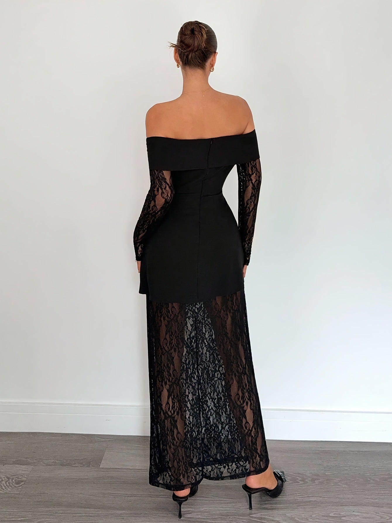 Elegant Off-Shoulder Midi Dress With Lace Sleeves
