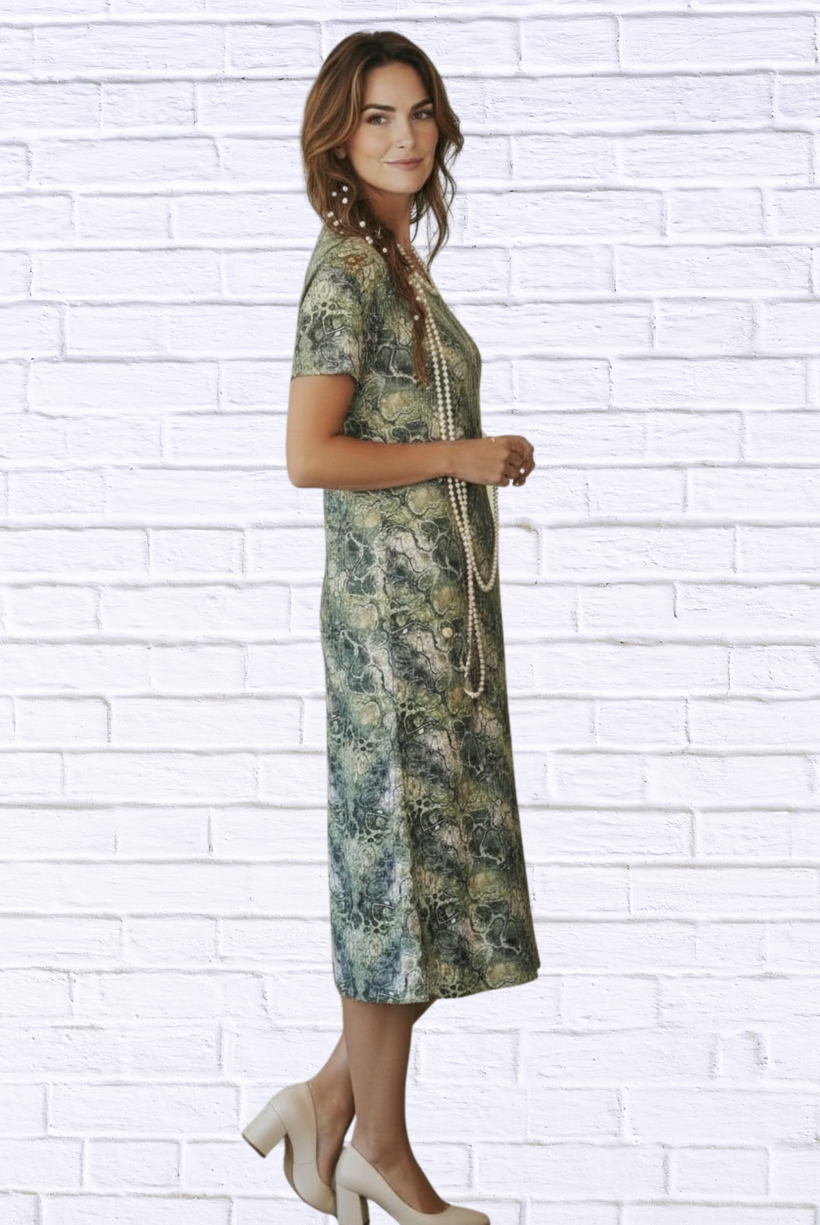 Jenneke Palm Leaf Shift Dress - Palm Green Leafs Printed on a white Back Ground