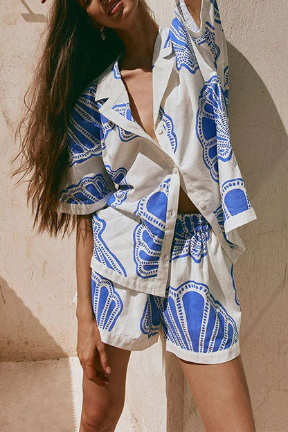 V Neck Short Sleeves Shirt and Drawstring Waist Shorts Seashell Print Set