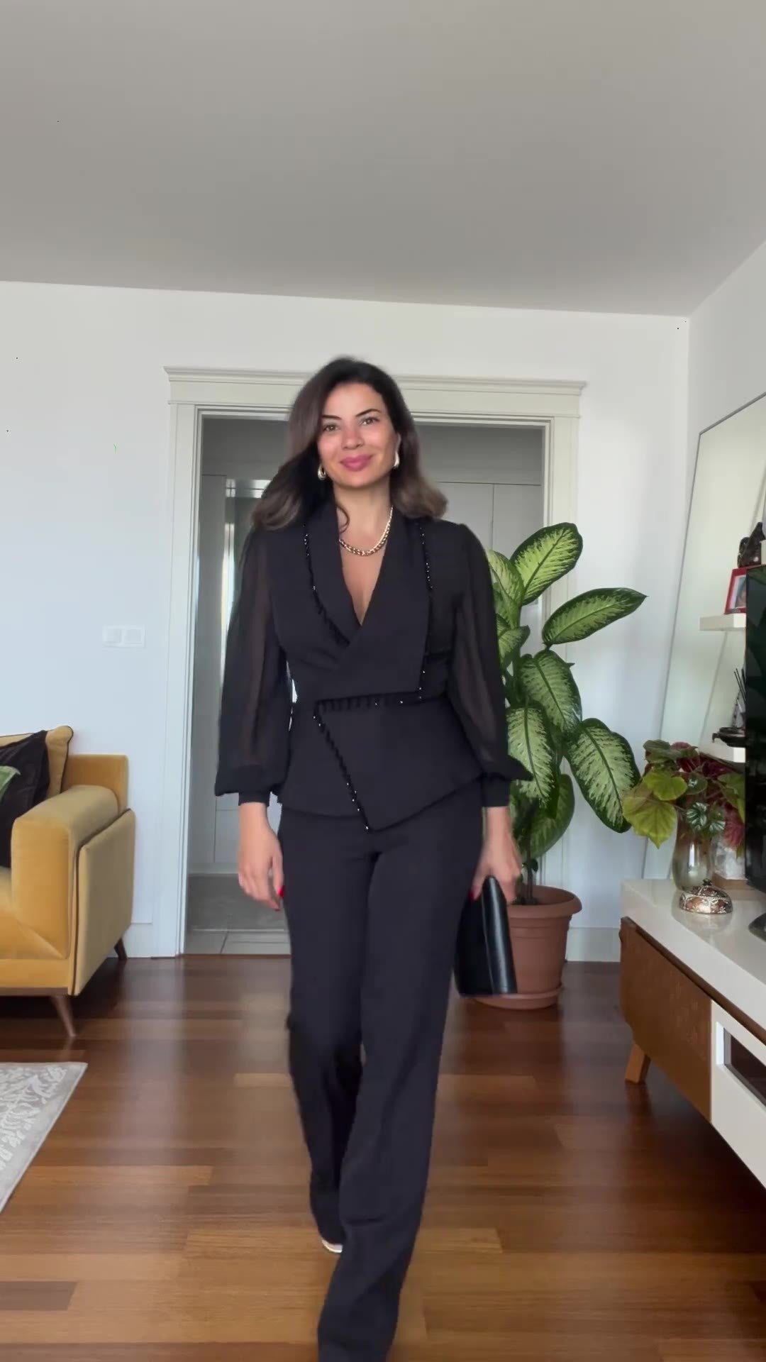 Ensemble haut en maille perlée et pantalon large pour femme