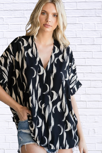 Jodifl Black and Cream Relaxed Top