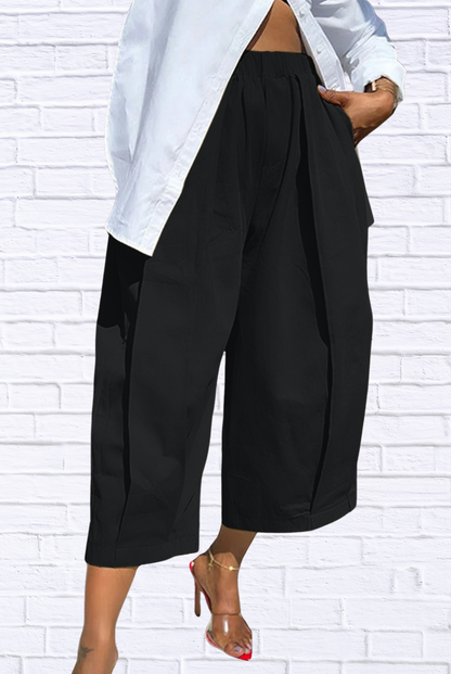 Plus Size Wide Leg Pleated Detail Cropped Pants