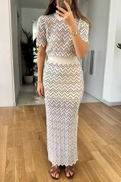 Crewneck Short Sleeves Zigzag Patterned Top