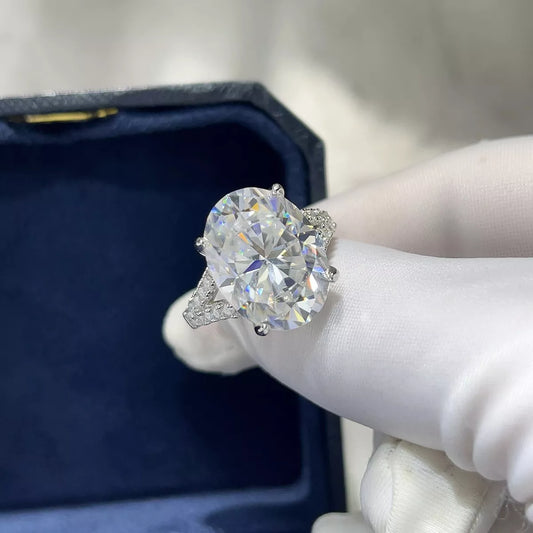 10 Moissanite 925 Sterling Silver Ring