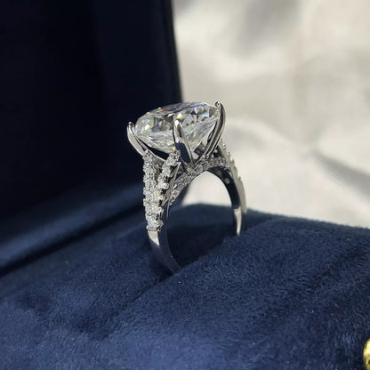 10 Moissanite 925 Sterling Silver Ring