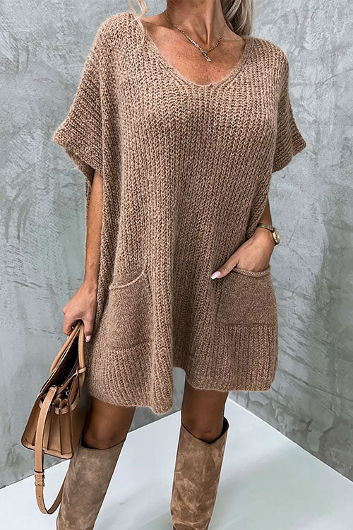 Rosiedress Oversized V Neck Short Sleeves Pocketed Poncho Sweater