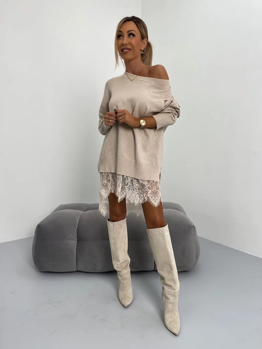 Sweat à capuche mi-long à col rond et fente en dentelle