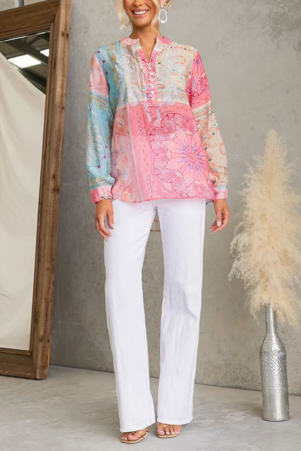 Long Sleeves Buttons Detail Printed Shirt