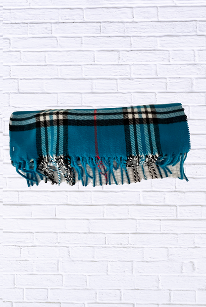 Chic Plaid Scarf – Cozy, Trendy, and Timeless Style