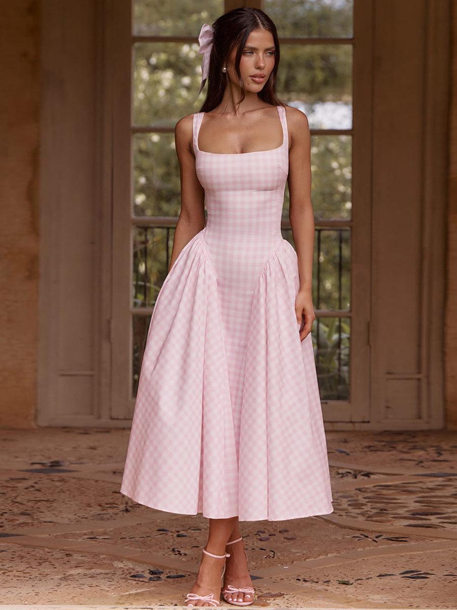 Kleid mit kariertem Print und Taillenriemen 