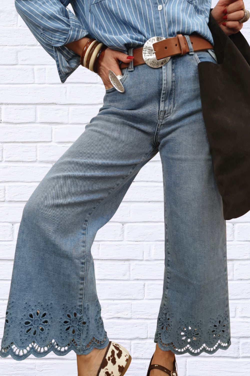 Lace Detail Cropped Wide Leg Jeans