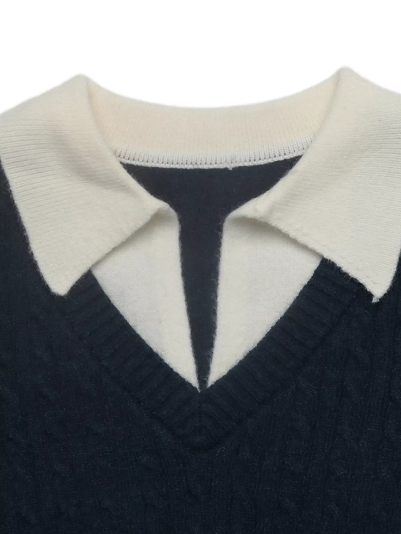 Cable Knit Contrast Collar Sweater