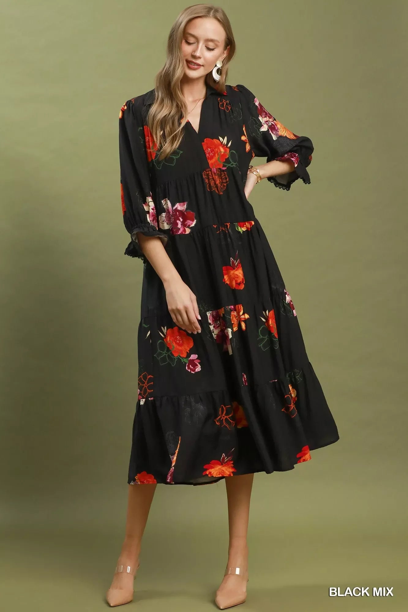 Umgee Midikleid mit Blumenmuster, Stufenrock und Puffärmeln