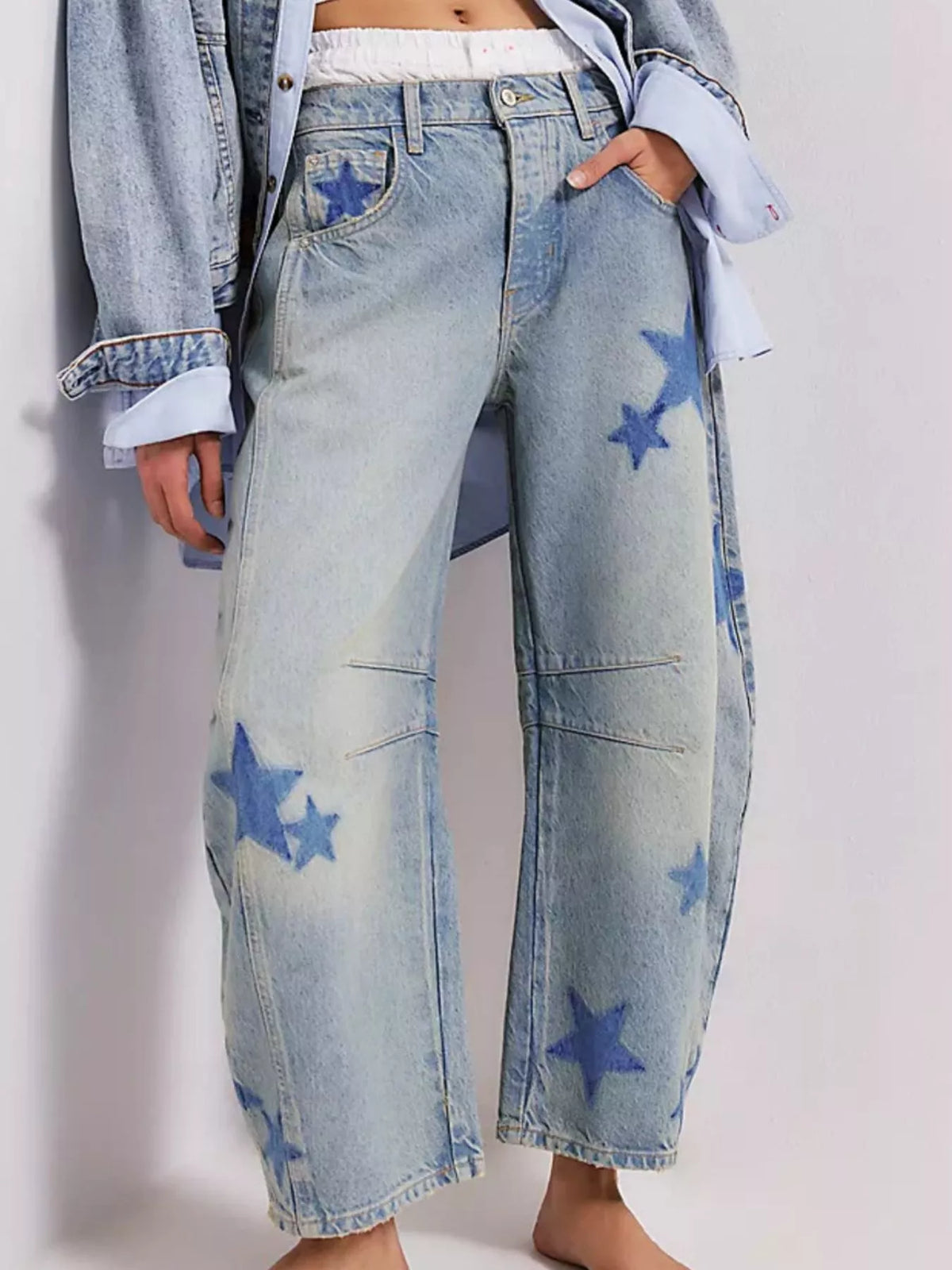 Mid Rise Wide-Leg Jeans